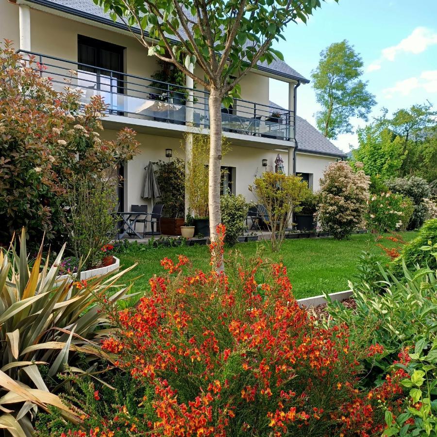 Le Balcon Des Cimes B&B Adast Exterior photo